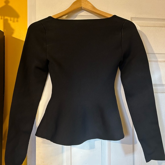 Aritizia Top - Babaton Sculpt Knit Pouf - Picture 2 of 4